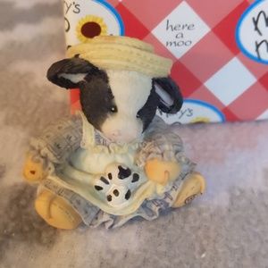 Marys Moo Moo Accents - Set of 2 with the boxes Mary Moo Moos Marys Moo Moo Accents - Set of 2 with the boxes Mary Moo Moos